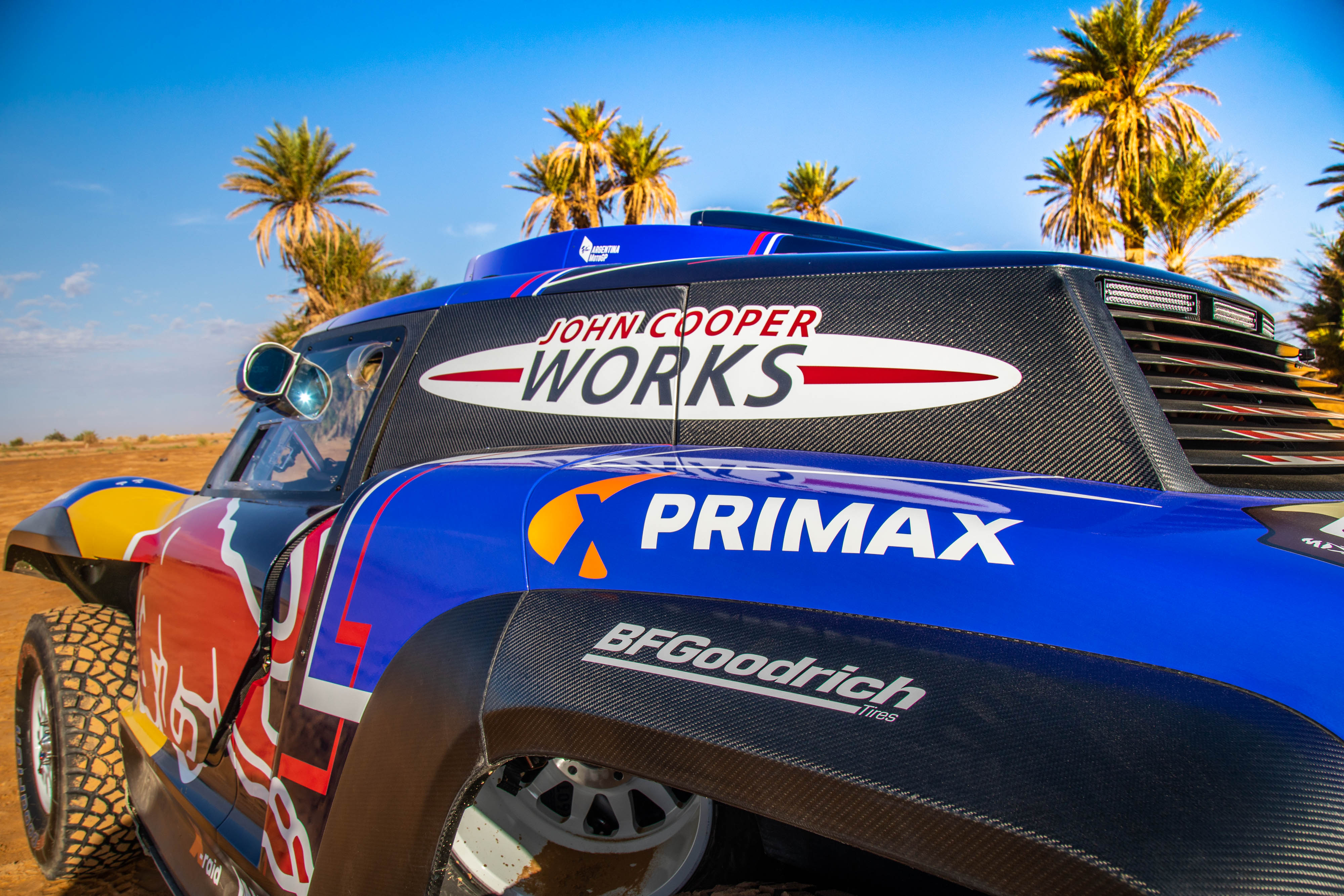 PRIMAX DAKAR - VEHÍCULOS